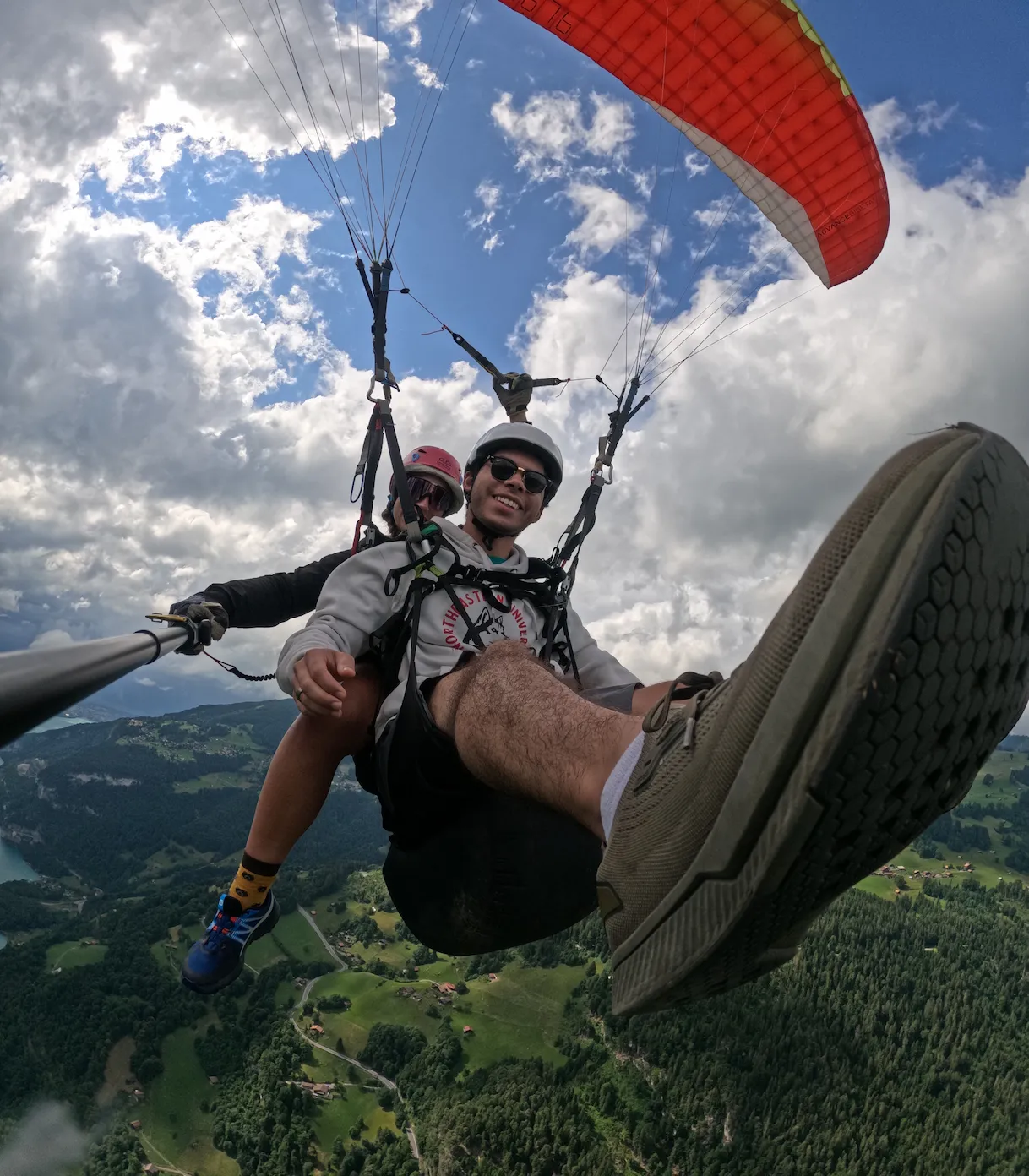 Sergio Angulo paragliding